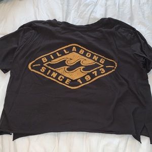 Billabong graphic crop tee